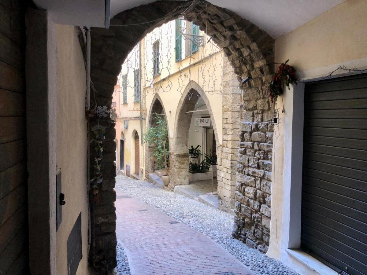 Appartamento Ai Piedi Della Pigna Sanremo Exterior foto