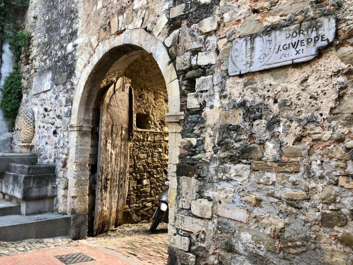 Appartamento Ai Piedi Della Pigna Sanremo Exterior foto
