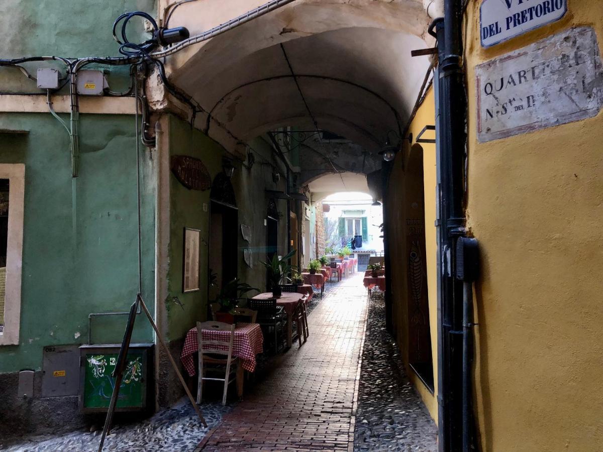 Appartamento Ai Piedi Della Pigna Sanremo Exterior foto