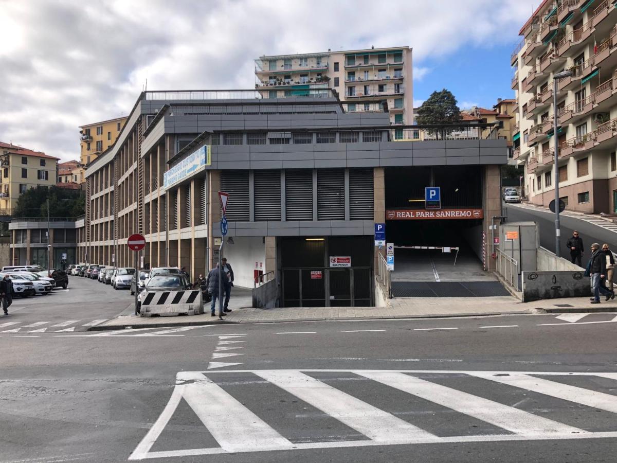 Appartamento Ai Piedi Della Pigna Sanremo Exterior foto
